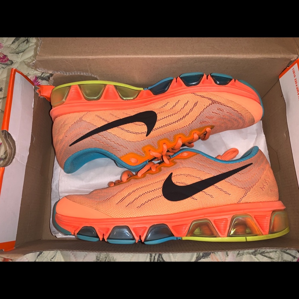 Airmax Tailwind 6
